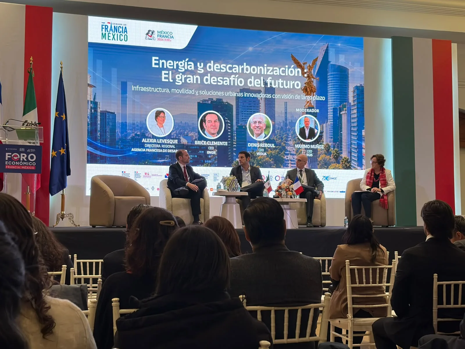 Panel «Energía y descarbonización: el gran desafío del futuro» en el Foro Económico Francia–México 2026, en la Hacienda de los Morales, Ciudad de México