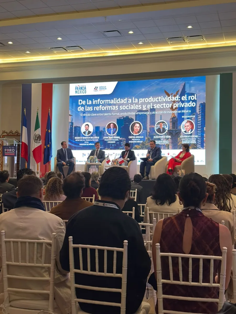 Panel «De la informalidad a la productividad: el rol de las reformas sociales y el sector privado» en el Foro Económico Francia–México 2026